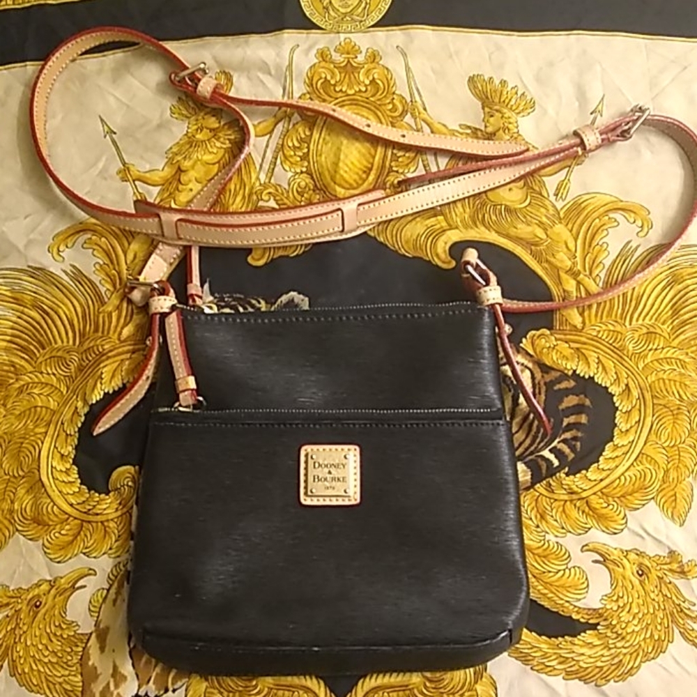 Dooney & Bourke